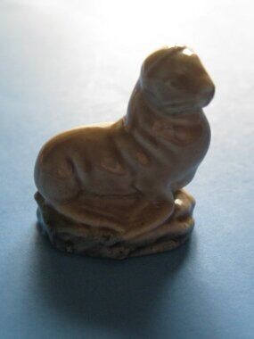 Seal Wade Red Rose Tea Figure Whimsie Animal